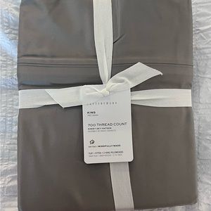 Pottery Barn 700 TC Sateen King Sheet Set